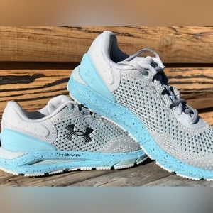Under Armour UA W HOVR Intake 6 • Women • Gray & Blue • Size 8.5 • New in box